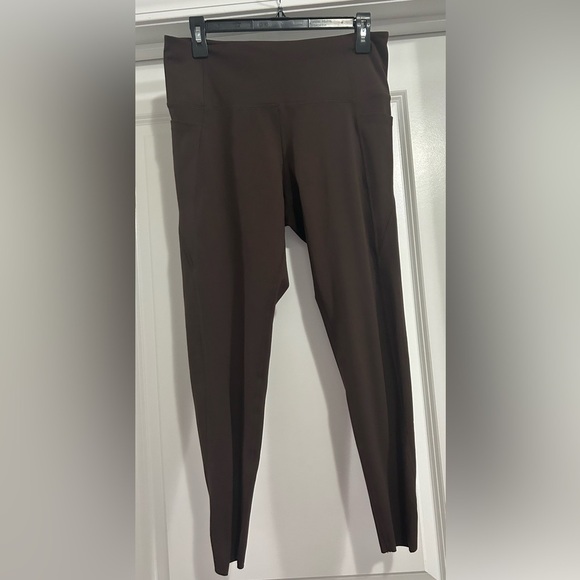 Danskin HR Tights with Reflective Dots and Pockets.  Color-Espresso Brown - Picture 4 of 8